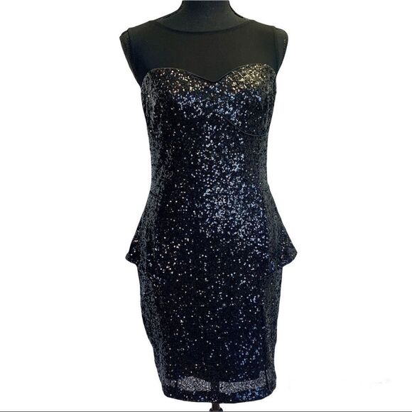 Bebe Black sequin stretchy peplum mini clubwear cocktail dress size medium - Picture 4 of 16